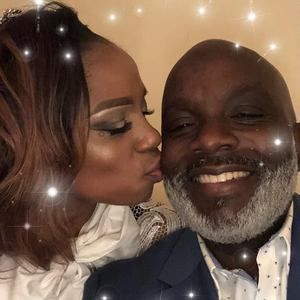 Meet your Posher, Jenel